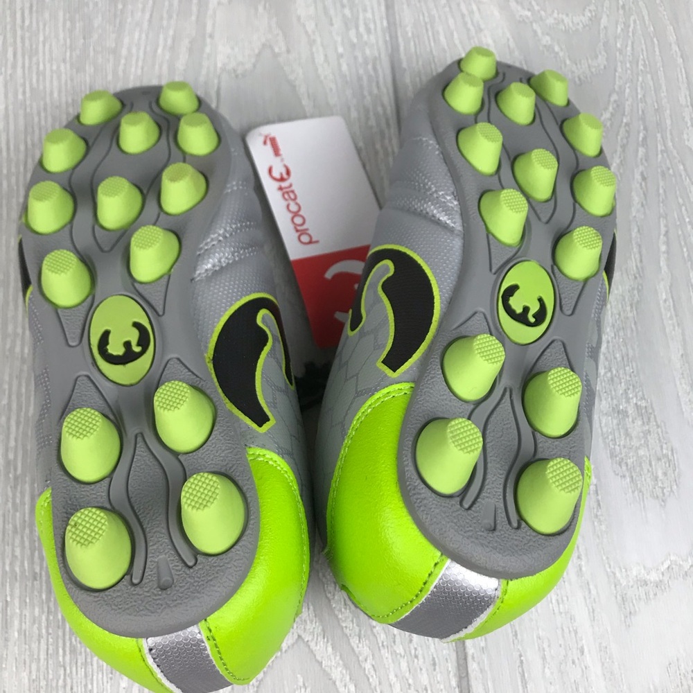 PUMA procat youth equalizer soccer cleats - Picture 5 of 6